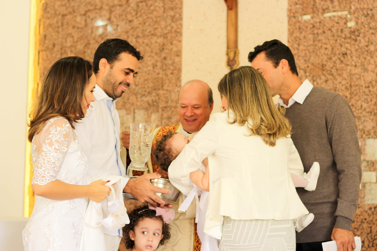 Batismo Sofia - Ipatinga - Igreja Santa Rita de Cássia -  Batismo infantil - Consagração - mamãe e bebê - batizado - vale do aço 